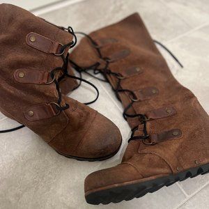Suede Brown Sorel Boots - Sz 8